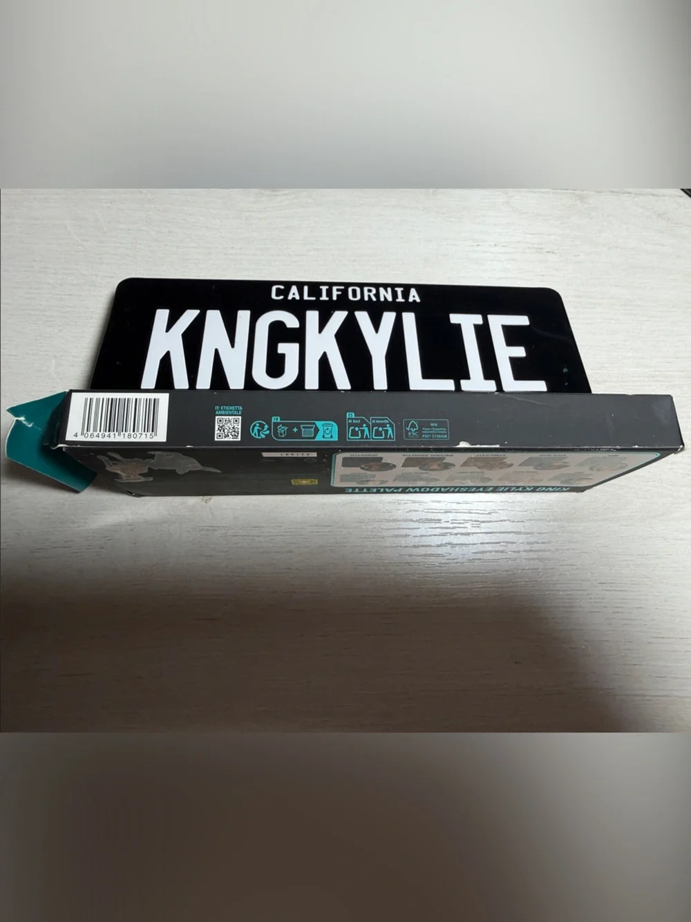 Kylie Cosmetics bright teal